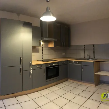 Image 2 - 104 Rue Nationale, 57600 Forbach, France - Apartment for rent