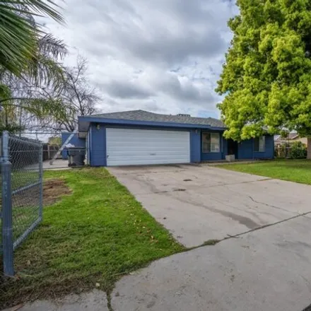 Buy this 3 bed house on 635 West Weldon Avenue in Fresno, CA 93705