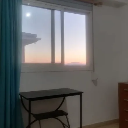 Rent this 2 bed room on Col·legi d'Educació Infantil i Primària Antonio Ferrandis in Plaça de la Yesa, 46980 Paterna