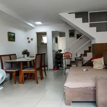 Buy this 2 bed house on Rua Amapá in Teresópolis - RJ, 25955-240