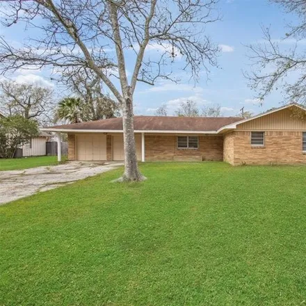 Rent this 3 bed house on 123 Tanglewood St in Baytown, Texas