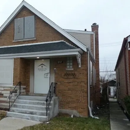 Buy this 4 bed house on 8507 South Damen Avenue in Chicago, IL 60620