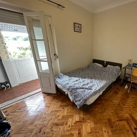 Rent this 3 bed apartment on Rua Professor Egas Moniz in 2680-020 Loures, Portugal