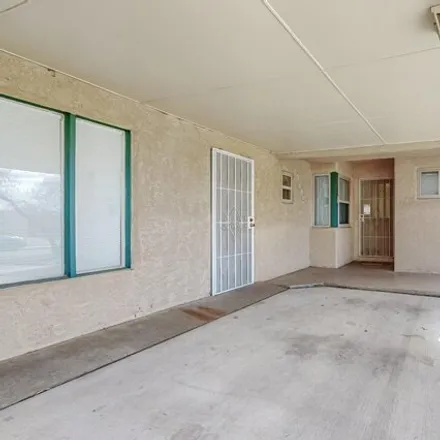 Image 6 - 1746 Hoffman Drive Northeast, Albuquerque, NM 87110, USA - House for sale