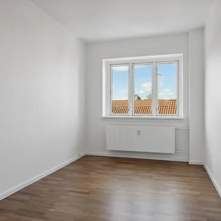 Rent this 5 bed apartment on Kirkestræde 2 in 3000 Helsingør, Denmark