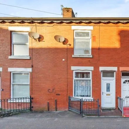 Buy this 2 bed townhouse on Stainer Street in Manchester, M12 4WZ
