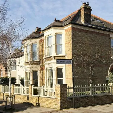 Image 1 - St. Mary's Grove, Strand-on-the-Green, London, W4 3LW, United Kingdom - House for sale
