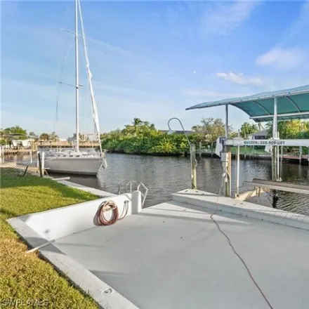 Image 9 - 4218 Harbour Lane, Waterway Estates, Lee County, FL 33903, USA - House for sale