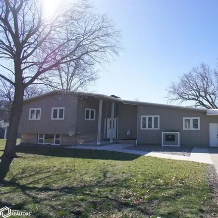 Buy this 3 bed house on 600 Parkway Drive in Webster City, IA 50595
