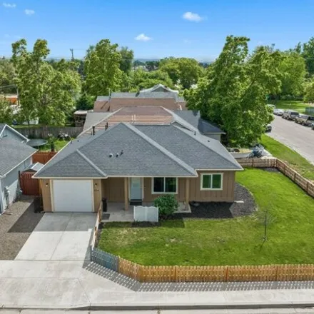 Image 2 - 1407 4th Street North, Nampa, ID 83687, USA - House for sale