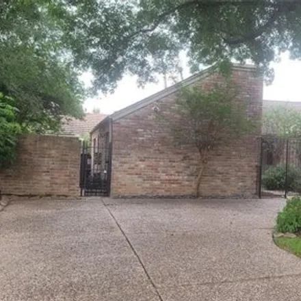 Buy this 3 bed house on 6309 Portal Drive in Houston, TX 77096