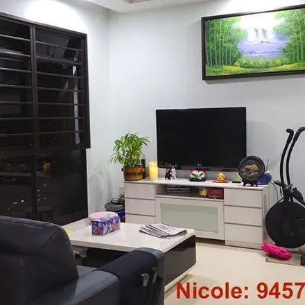 Rent this 1 bed room on 457 Clementi Avenue 3 in Singapore 120457, Singapore