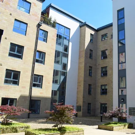 Image 2 - Silvertrees Wynd, Bothwell, G71 8FH, United Kingdom - Apartment for rent