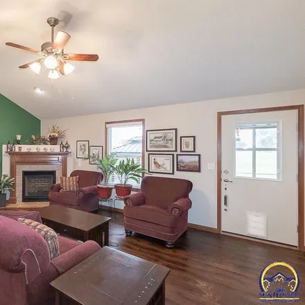 Image 5 - 7008 Southwest Greenview Drive, Cullen Village, Topeka, KS 66619, USA - House for sale