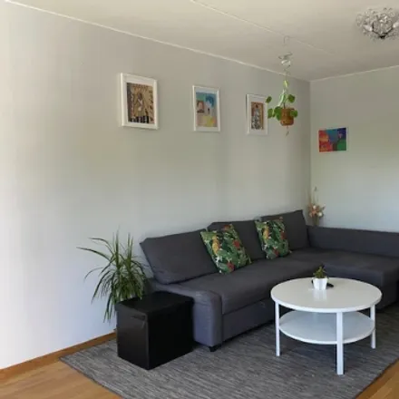 Rent this 3 bed apartment on Portalgatan 31 in 754 23 Uppsala, Sweden