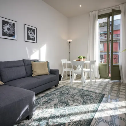 Rent this 2 bed apartment on Carrer del Comte Borrell in 68, 08001 Barcelona