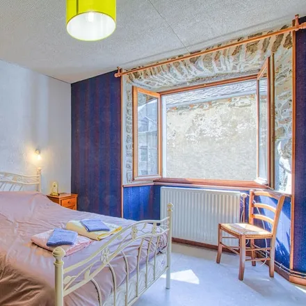Rent this 2 bed apartment on Centre d'incendie et de secours de Saint-Chély-d'Aubrac in D 19, 12470 Saint-Chély-d'Aubrac