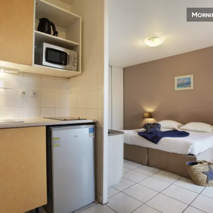 Image 2 - Aix-en-Provence, PAC, FR - Room for rent