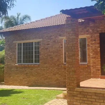 Rent this 3 bed apartment on Northgate Mall in Doncaster Drive, Johannesburg Ward 114