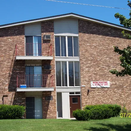 Rent this 2 bed condo on 10628 West Bobolink Ave