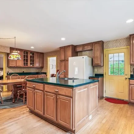 Image 6 - 8717 Clydesdale Road, West Springfield, Fairfax County, VA 22151, USA - House for sale