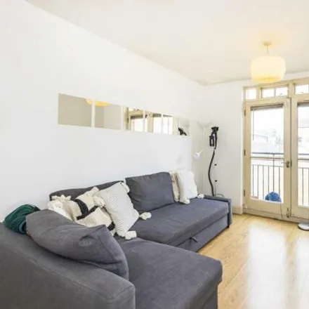 Buy this 1 bed apartment on The Bath House (19-26) in Ramsey Street, London