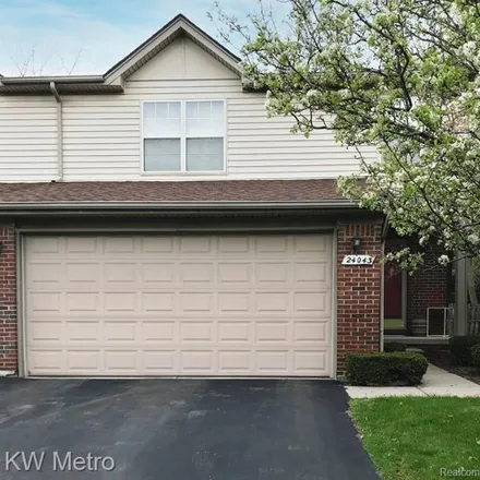 Buy this 3 bed condo on 24203 Lathrup Boulevard in Southfield, MI 48075