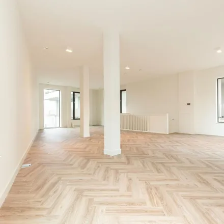Image 3 - Vertical, Menarahof, 1043 EV Amsterdam, Netherlands - Apartment for rent