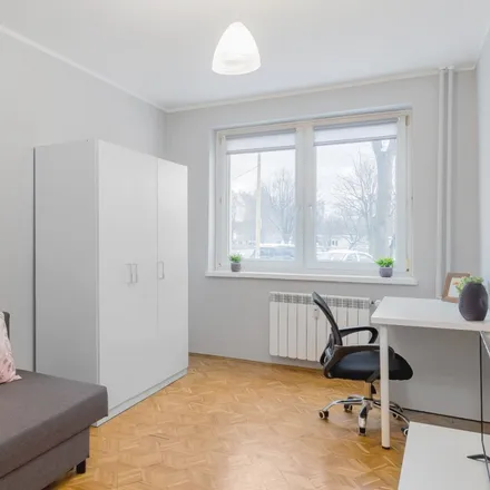 Rent this 2 bed room on Stefana Czarnieckiego 7 in 80-239 Gdańsk, Poland