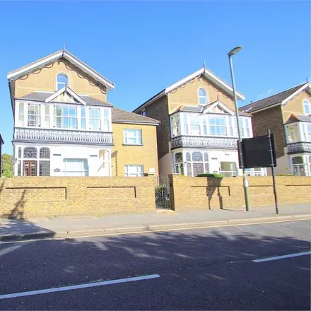 Rent this 1 bed apartment on Thames Side in Staines-upon-Thames, TW18 4SJ