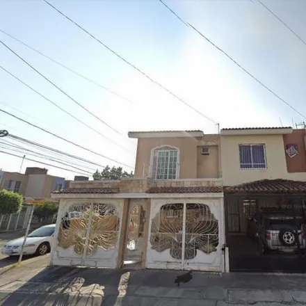 Buy this 3 bed house on Calle José Fernández Rojas in 44824 Guadalajara, JAL