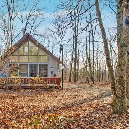 Image 3 - 2866 Renegade Mountain Parkway, Renegade, Crab Orchard, TN 37723, USA - House for sale