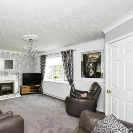 Image 5 - Ringwood Crescent, Sheffield, S20 2DT, United Kingdom - House for sale