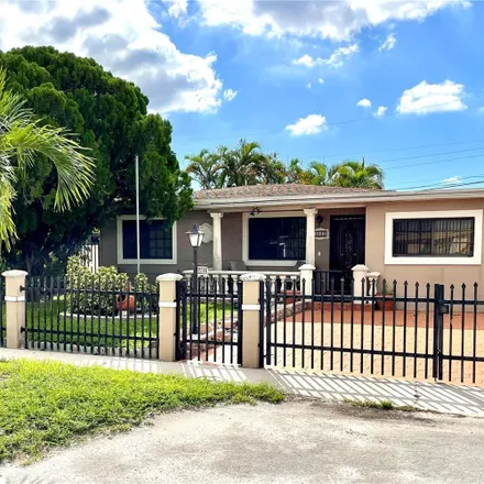 Image 1 - 4832 East 9th Court, Hialeah, FL 33013, USA - House for sale