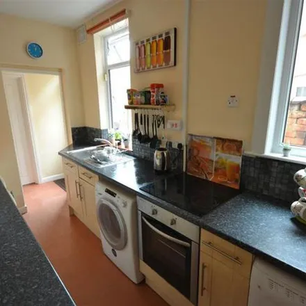 Rent this 3 bed townhouse on Bulwer Road in Leicester, LE2 3BW