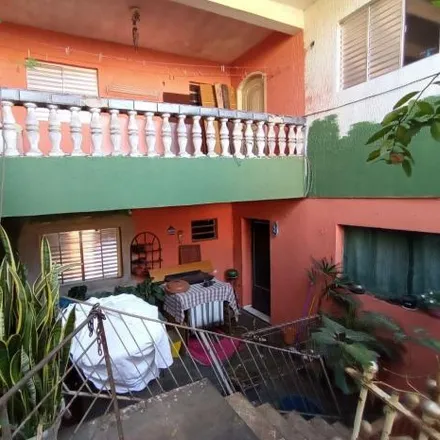 Buy this 2 bed house on Avenida Manoel Isodoro Martins in Cocaia, Guarulhos - SP