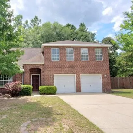 Rent this 4 bed house on 7 North Lakeview Drive in Ocean Springs, MS 39564