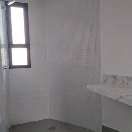 Buy this 2 bed apartment on Rua das Aroeiras in Jardim, Santo André - SP