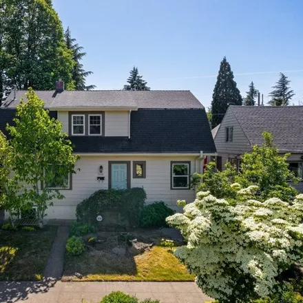 Buy this 5 bed house on 9648 N Central St in Portland, Oregon