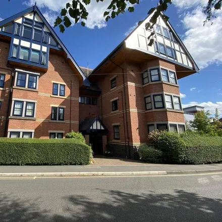 Image 1 - Hawthorn Green, Kennerley's Lane, Wilmslow, SK9 5BB, United Kingdom - Apartment for rent