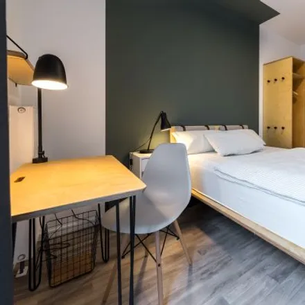 Rent this 4 bed room on Einbecker Straße 27 in 10317 Berlin, Germany