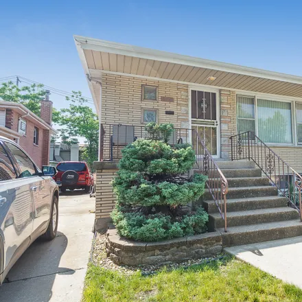 Buy this 3 bed house on 5420 South Neva Avenue in Chicago, IL 60638