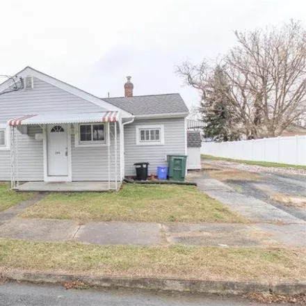 Rent this 2 bed house on unnamed road in Catasauqua, PA 18032