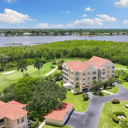 Buy this 2 bed condo on 4587 Yacht Harbor Drive in Collier County, FL 34112