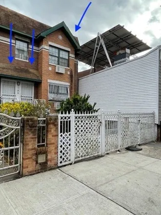 Image 1 - 290 Chauncey Street, New York, NY 11233, USA - House for sale