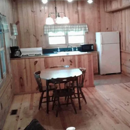 Rent this 3 bed house on The Wharf in 408 Long Island Drive, Garland County