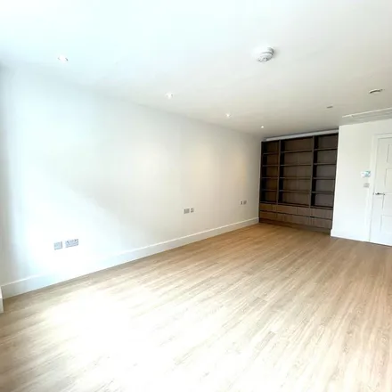 Rent this 1 bed apartment on 85 Frampton Street in London, NW8 8NQ