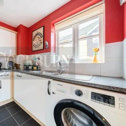 Image 7 - 57 Avery Hill Road, South End, London, SE9 2BJ, United Kingdom - Apartment for sale