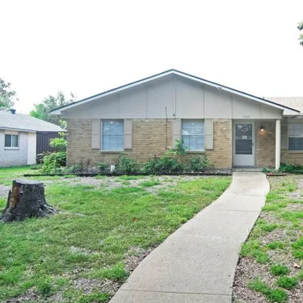 Rent this 3 bed house on 1344 Whitehall Drive in Plano, TX 75023