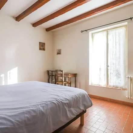 Rent this 5 bed duplex on 13210 Saint-Rémy-de-Provence